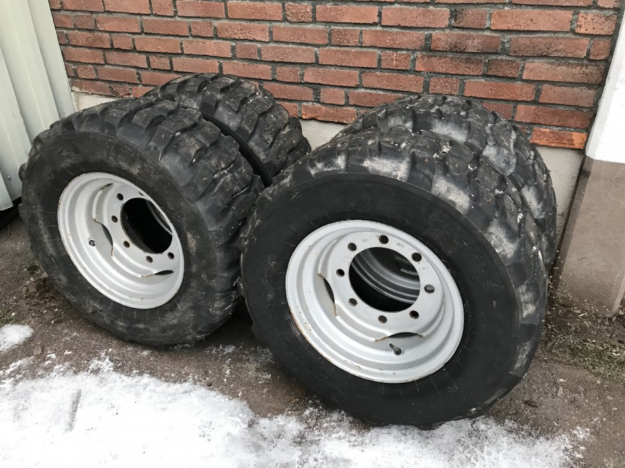 Entreprenaddäck & Fälg