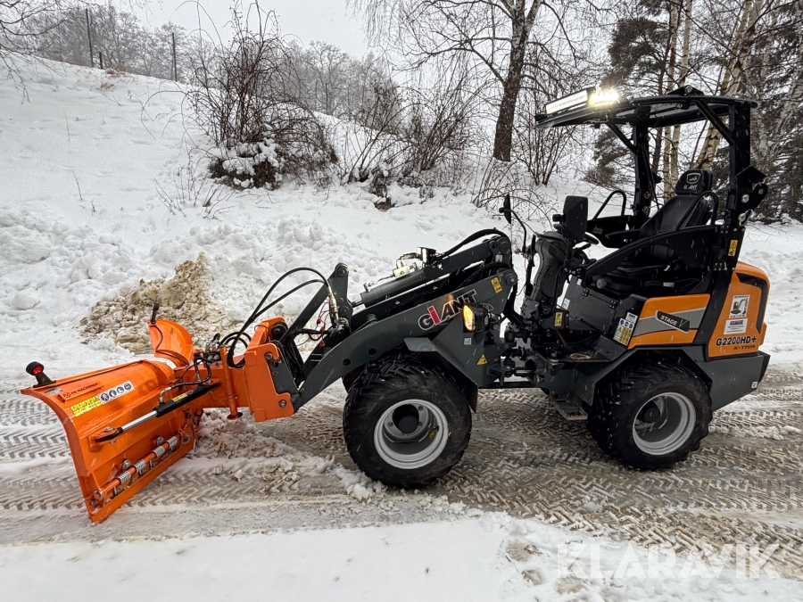 Hjullastare Giant G2200HD + med redskap