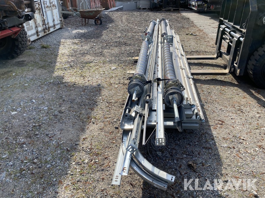 Garageportar 3 st Lindab