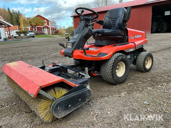 Gräsklippare Kubota F1900 4wd med sopvals