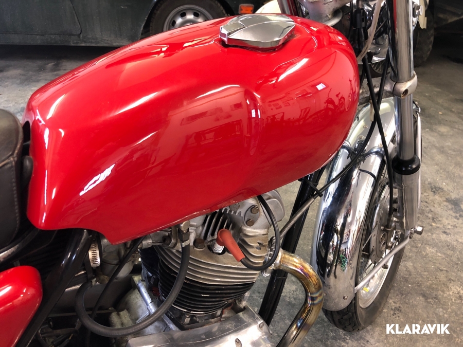 Motorcykel Norton Commando Roadster 750