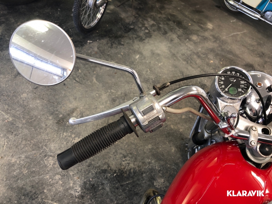 Motorcykel Norton Commando Roadster 750