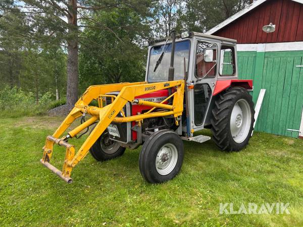 Traktor Massey Ferguson 240-2 med lastare och redskap