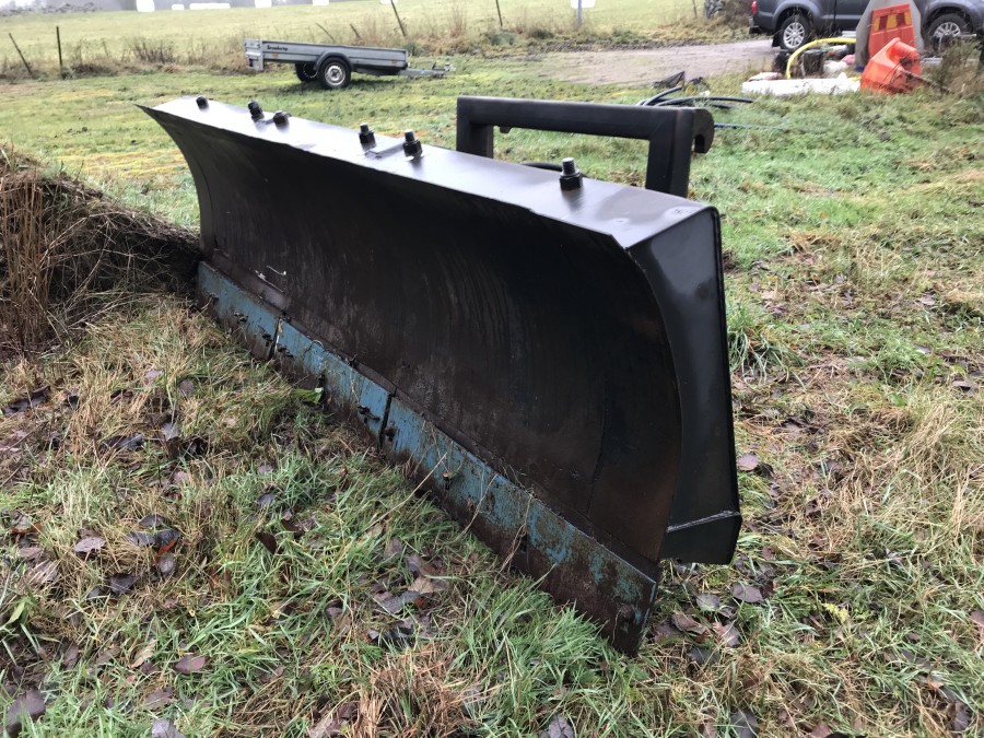 Plogblad med stora BM fäste