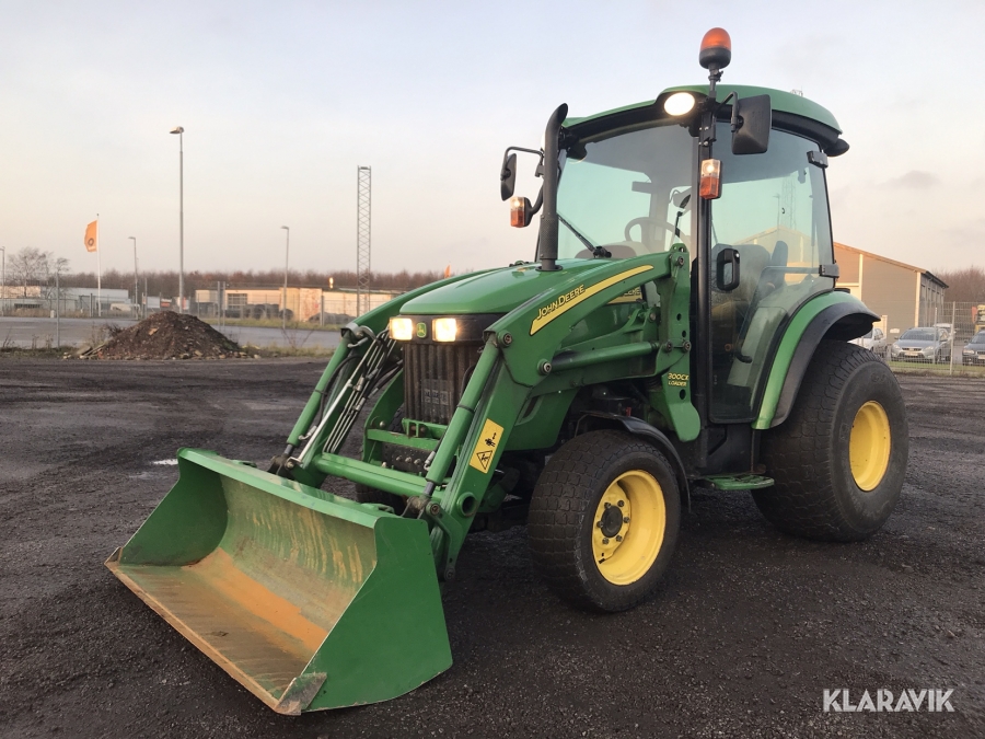 Kompakttraktor John Deere 3720 med lastare