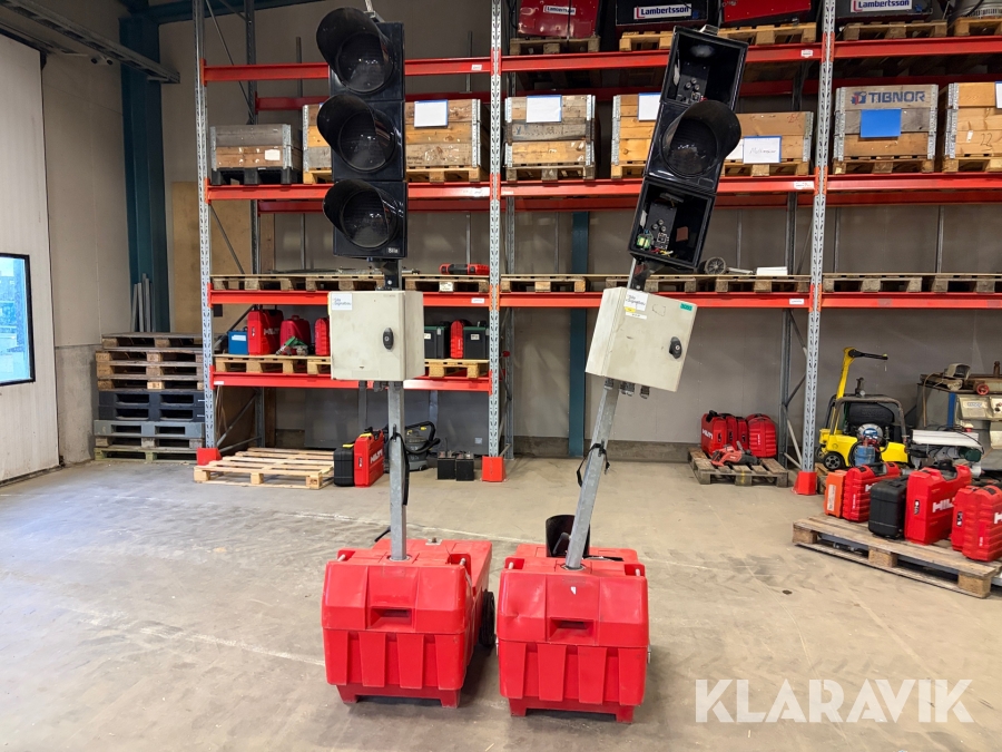 Trafikljus 2 st Sila Trafiksignal