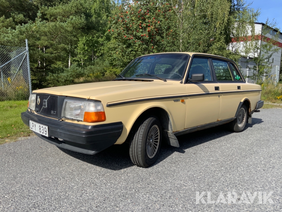 Veteranbil Volvo 240 GLT B23E