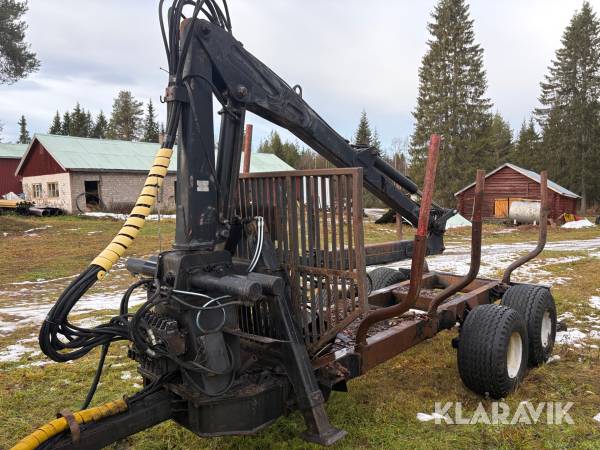 Skogsvagn med kran och ramstyrning Nokka 10 ton