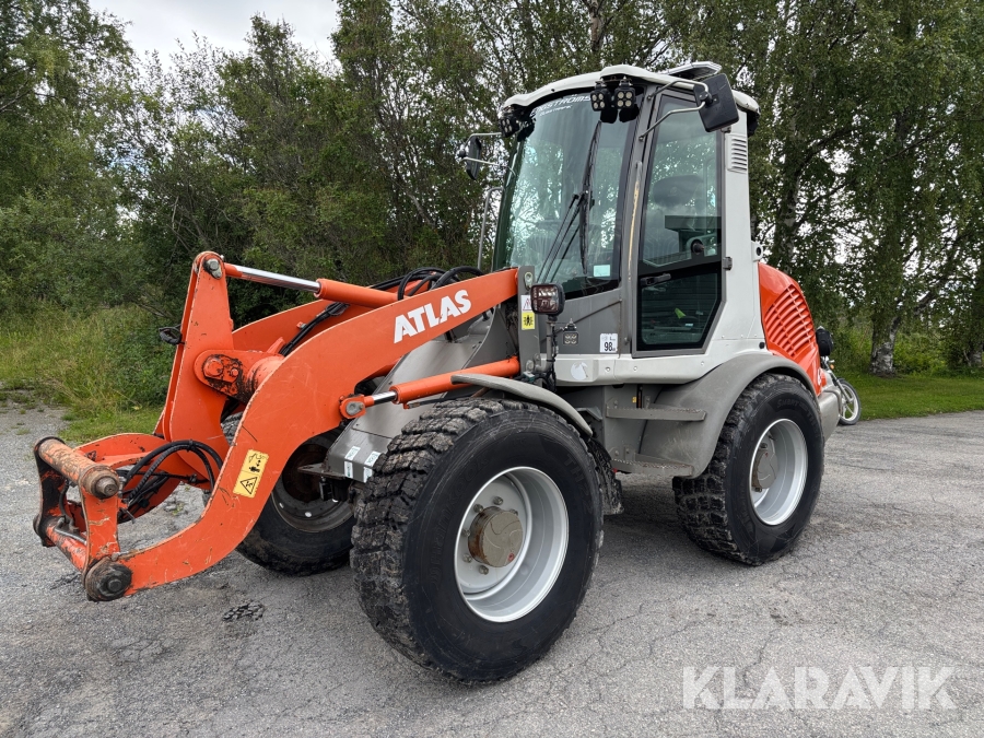 Hjullastare Atlas AR65 med flera redskap