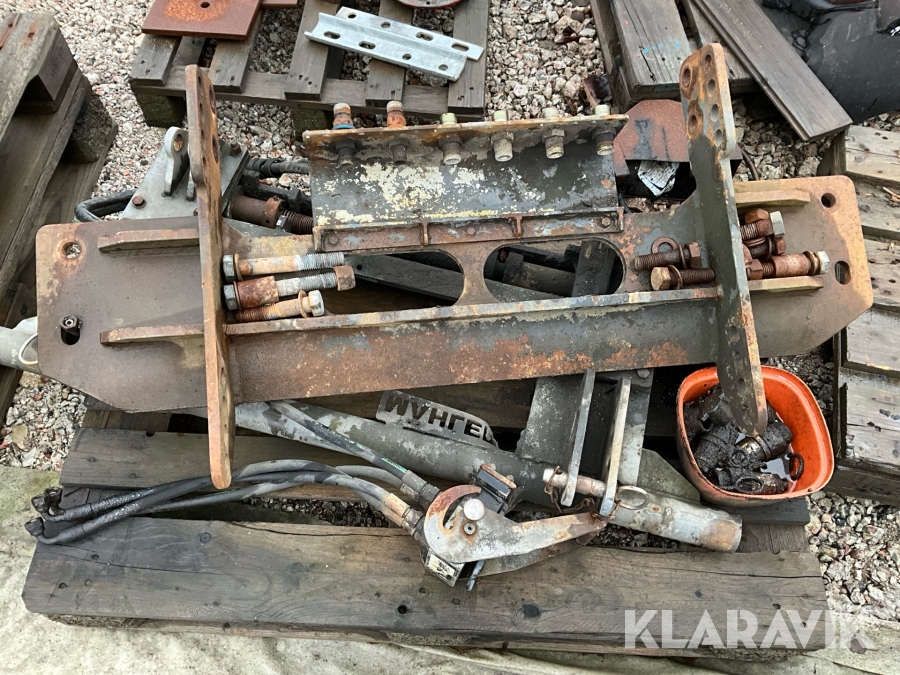 Plogfäste till lastbil Mählers Vv95