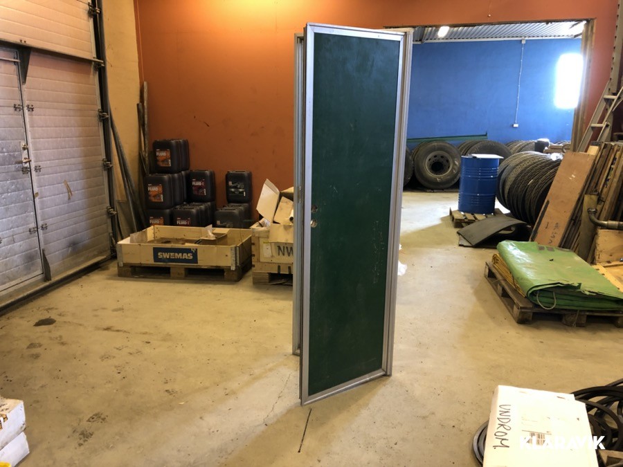 Boddörr av aluminium