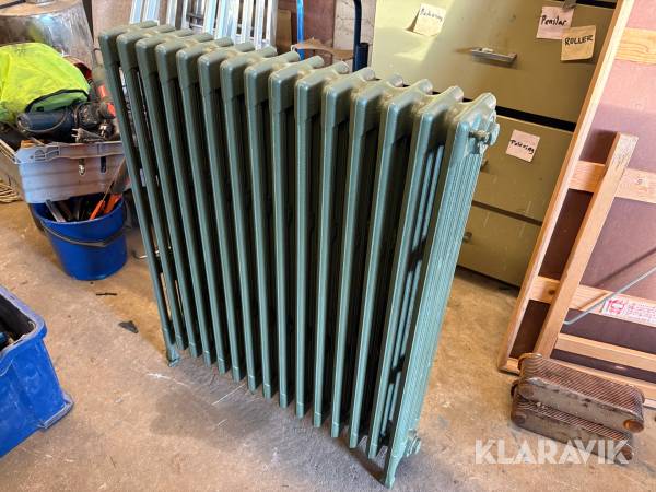 Gjutjärnsradiator/ element på fötter