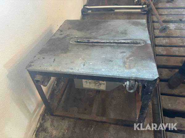 Byggsåg med rullbord