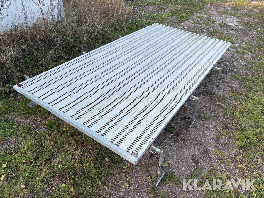 Takplattform till skåpbil