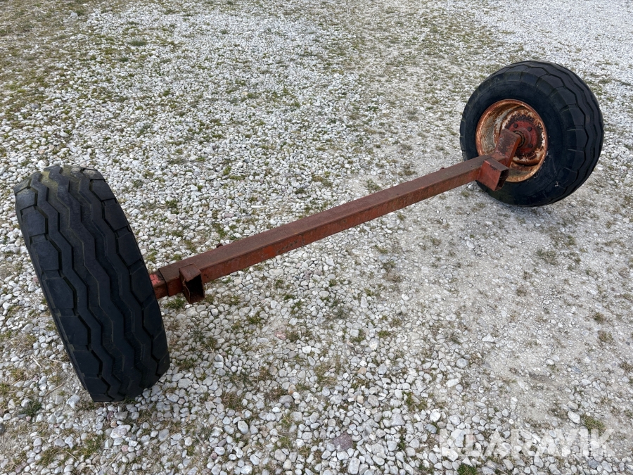 Axel med hjul Viskafors 10-15