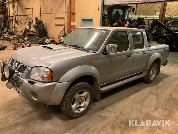 Pickup Nissan NP300 Dubbelhytt 2,5 4WD