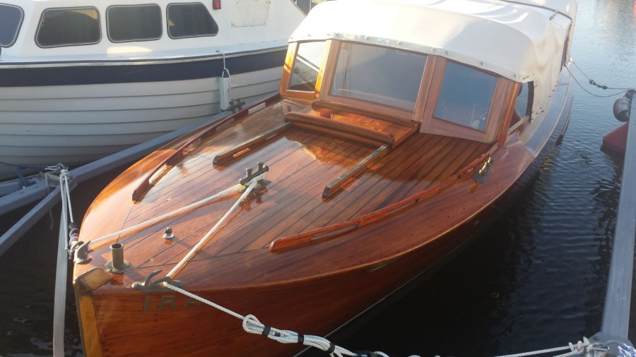 Petterssonbåt Halvsalong 