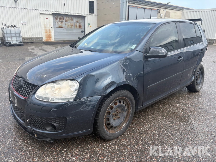 A-Traktor Volksvagen Golf