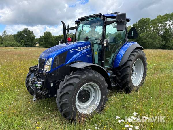 Traktor New Holland T5.100 med frontlyft