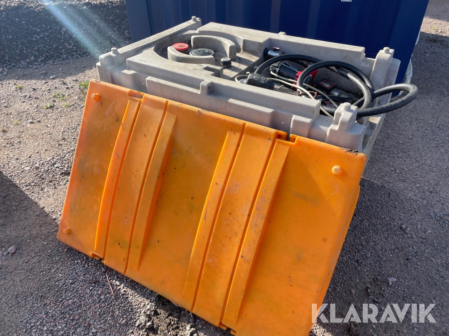 Dieseltank med pump 400l
