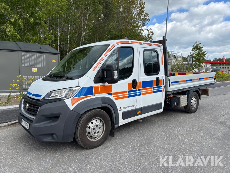 Pickup Fiat Ducato med kran