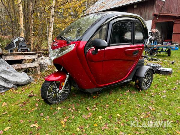 Elmoped Skand GoMoto 3.3 med 3 vinterdäck