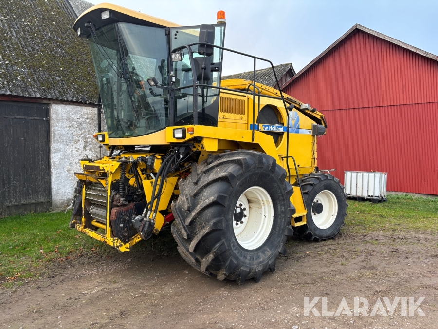 Självgående fälthack New Holland FX40