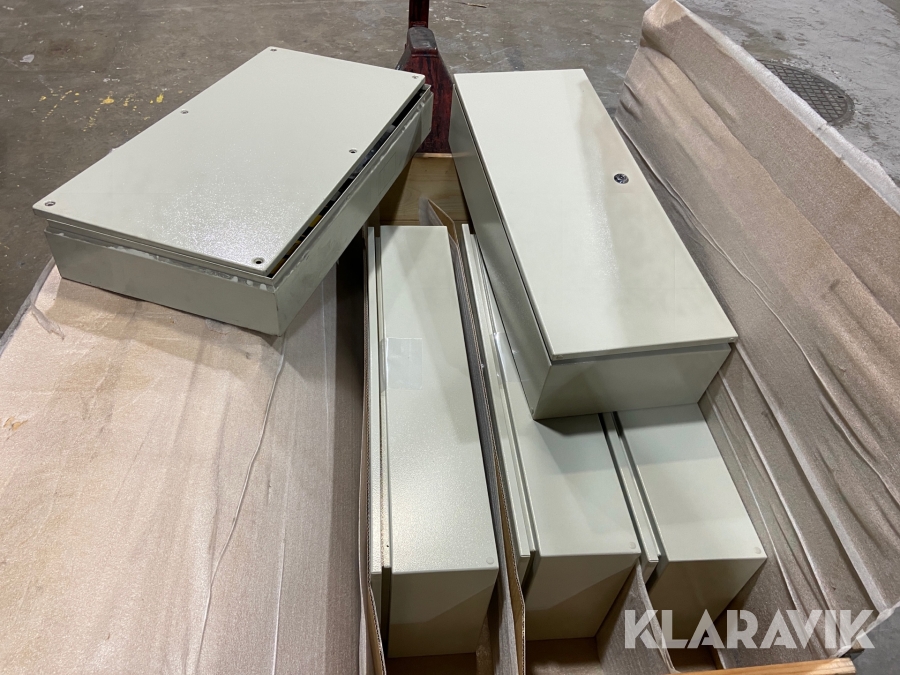 Apparatskåp NPP specialskåp och Rittal 5 st