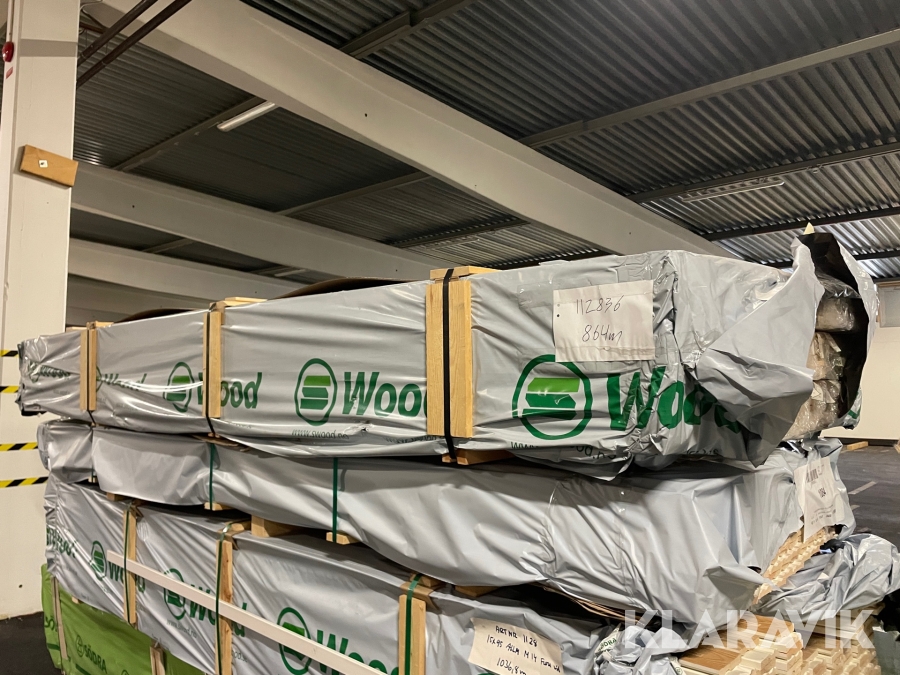 Foder M14 Allmoge Furu vitmålad