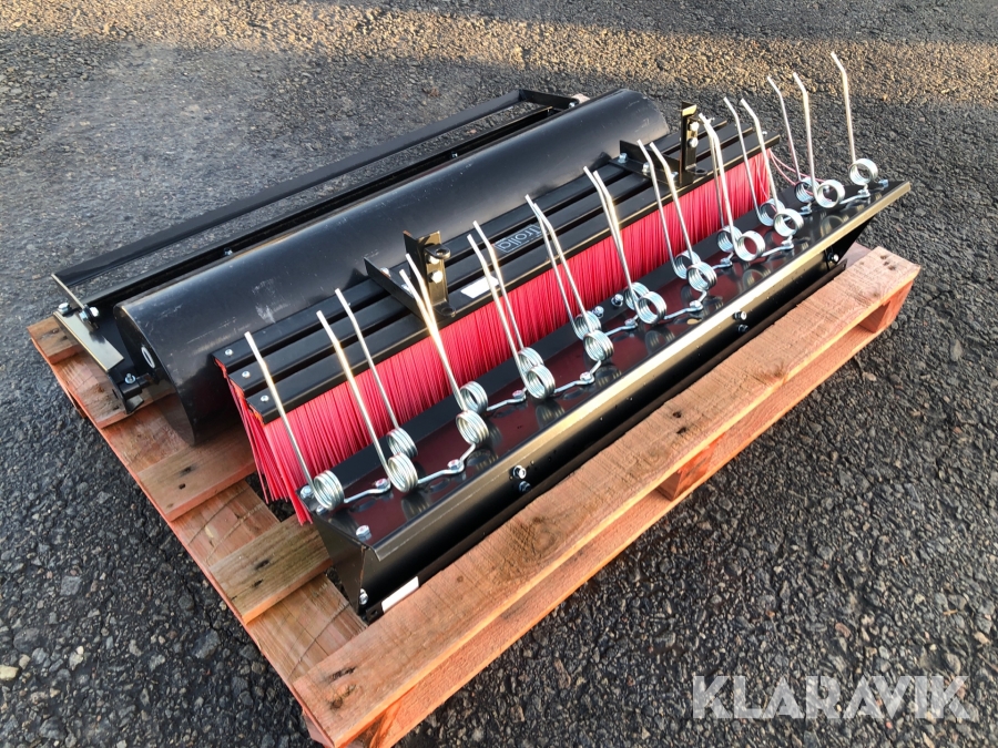 Borste, räfsa och trumla Trolla Denmark till trädgårdstraktor