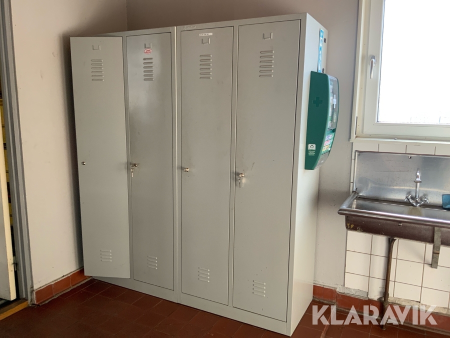 Omklädningsskåp dubbelskåp Manutan 3st