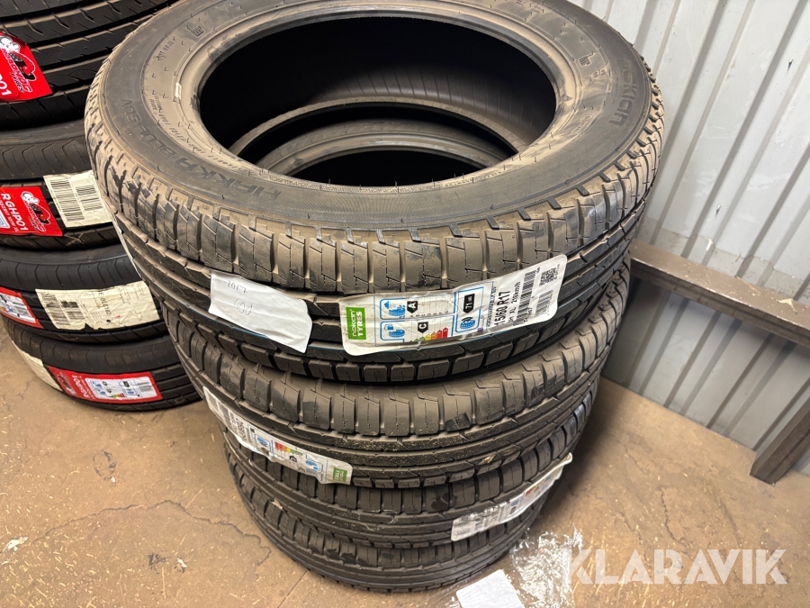 Däck Nokian Hakka Blue 215/60R17 4st