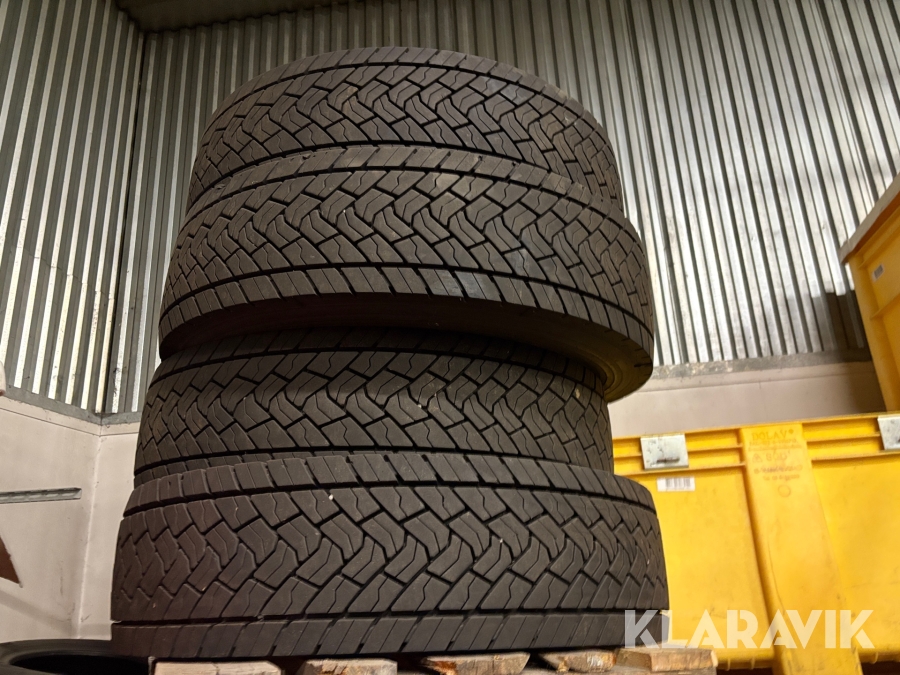 Lastbilsdäck 8 st Goodyear KMax S & KMax D