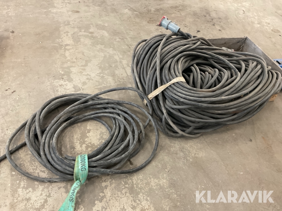 Kablar med 63A kontakt ca.80m 2st 
