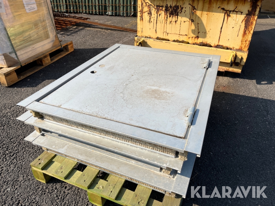 Dörrar till krypgrund 3 st  