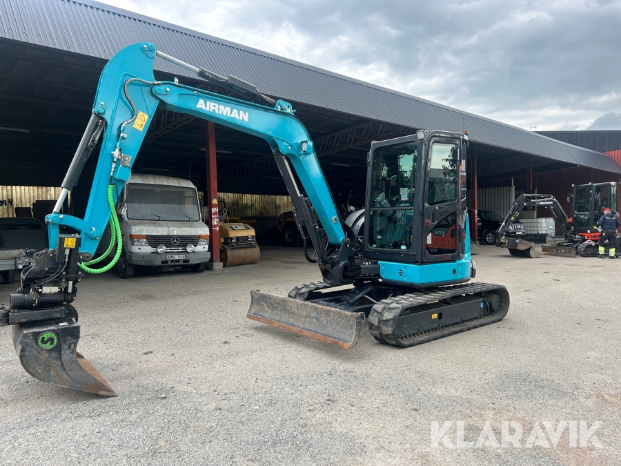 Grävmaskin Airman AX55U