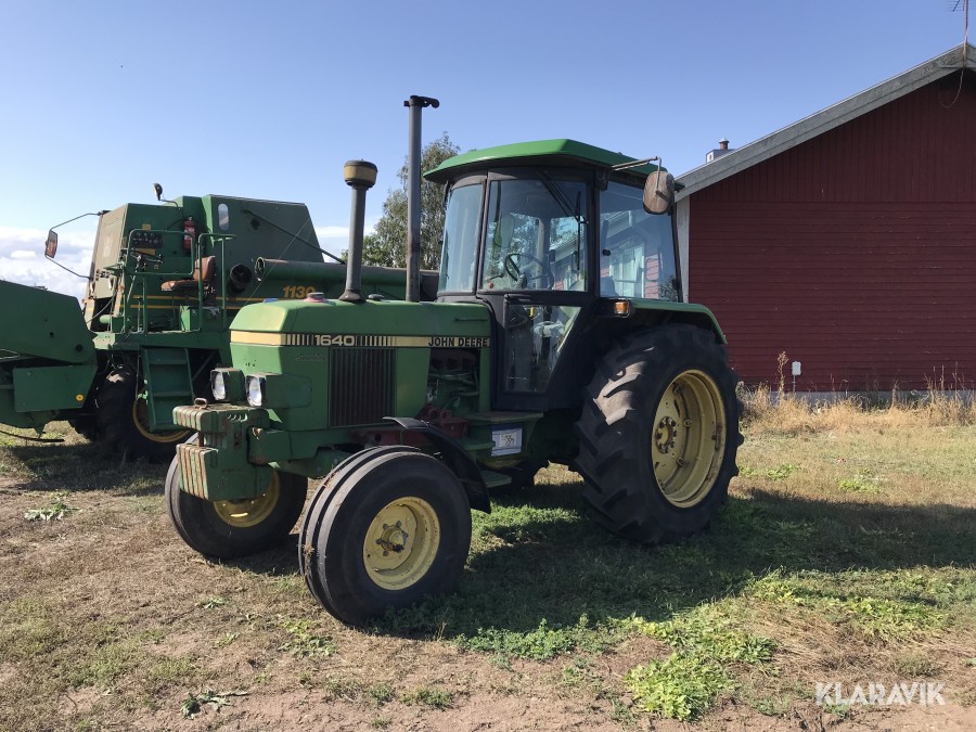 Traktor John Deere 1640