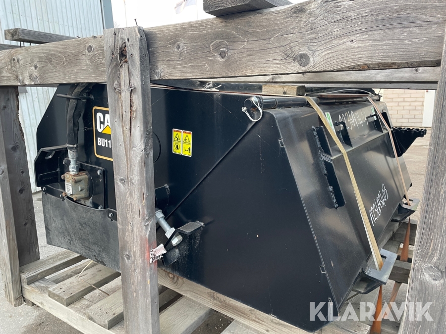 Universalborste CAT BU115, Klaravik auktioner