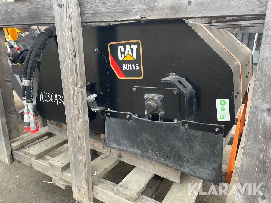 Universalborste CAT BU115, Klaravik auktioner