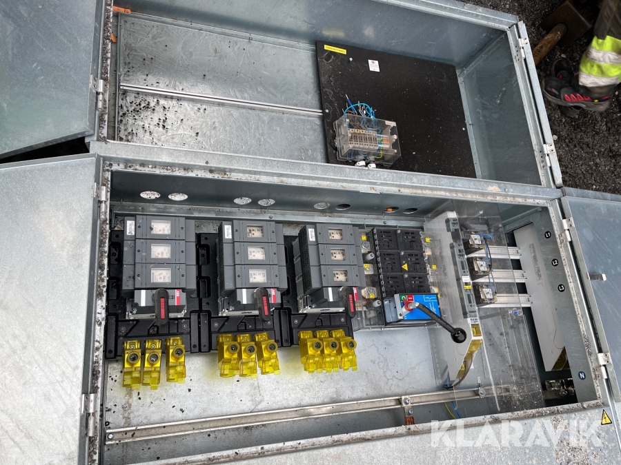 Elskåp kabeldon ABB, Värmdö, Klaravik auktioner