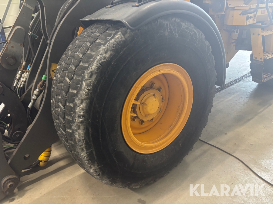 Entreprenaddäck Bridestone 600/65R25 4 st