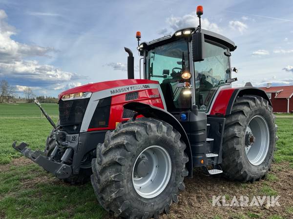 Traktor Massey Ferguson 8S.225