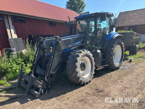 Traktor New Holland TS135A