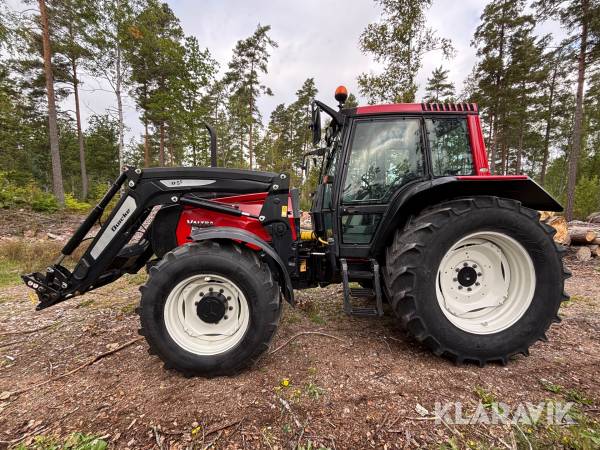 Traktor Valtra X100 Midjestyrd