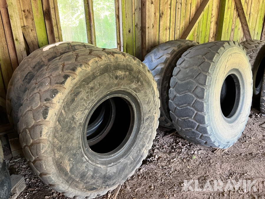 Entreprenaddäck 23,5 R25