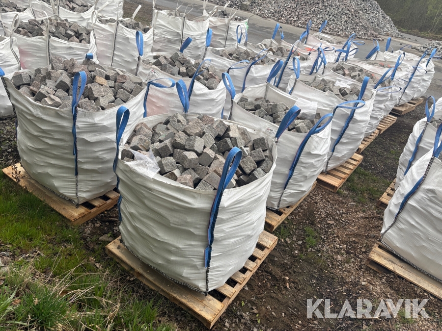 Smågatsten / Gatsten  8/11 Svensk Mix Granit - Totalt cirka 24ton