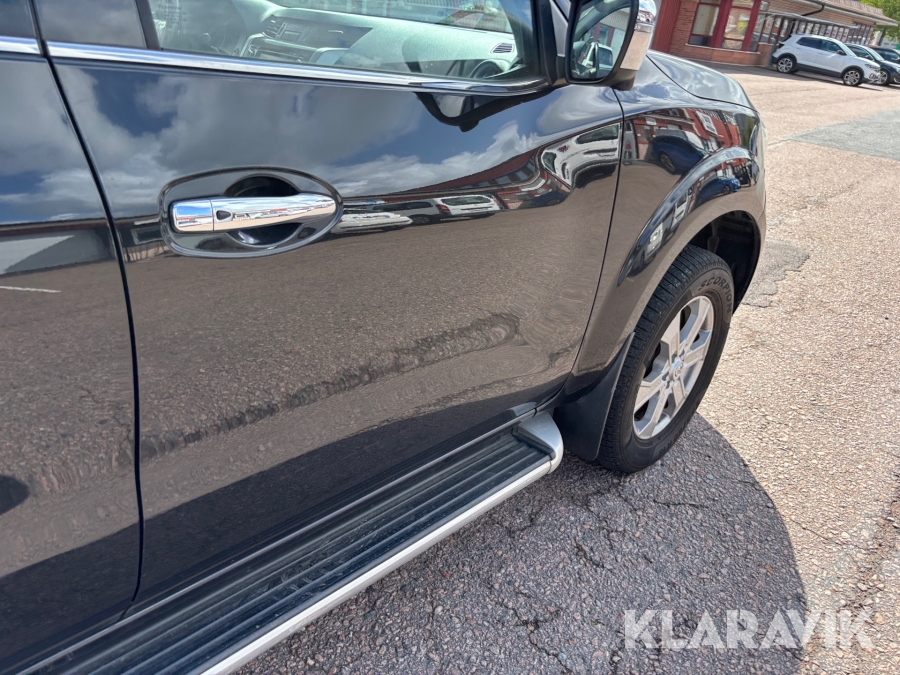 Pickup Nissan Navara Dubbelhytt 2.3 dCi 4WD Automat 190hk