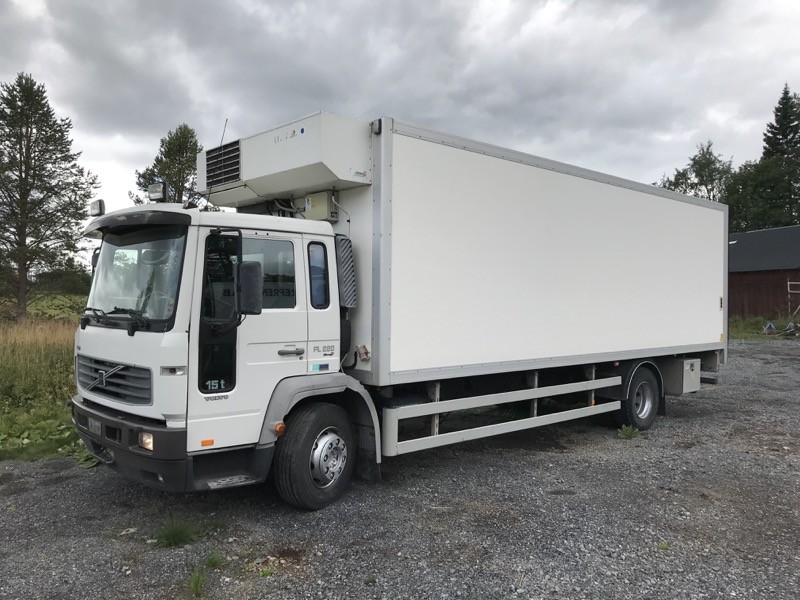 Lastbil med kylaggregat