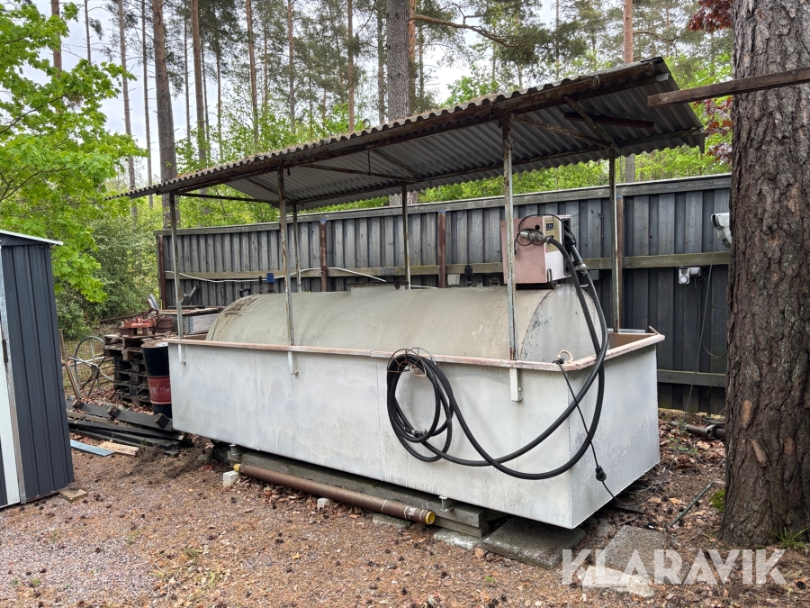 Dieseltank 3000l med skärmtak
