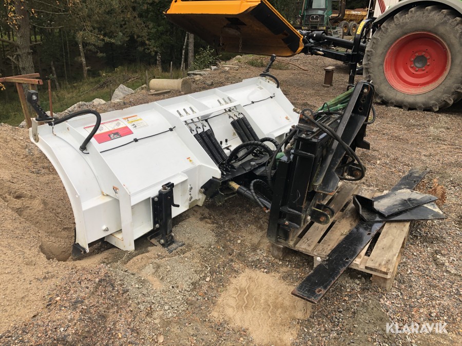 Snöplog till traktor Blizzard